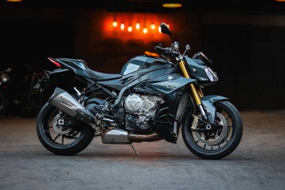 BMW S 1000 R BMW S 1000 R